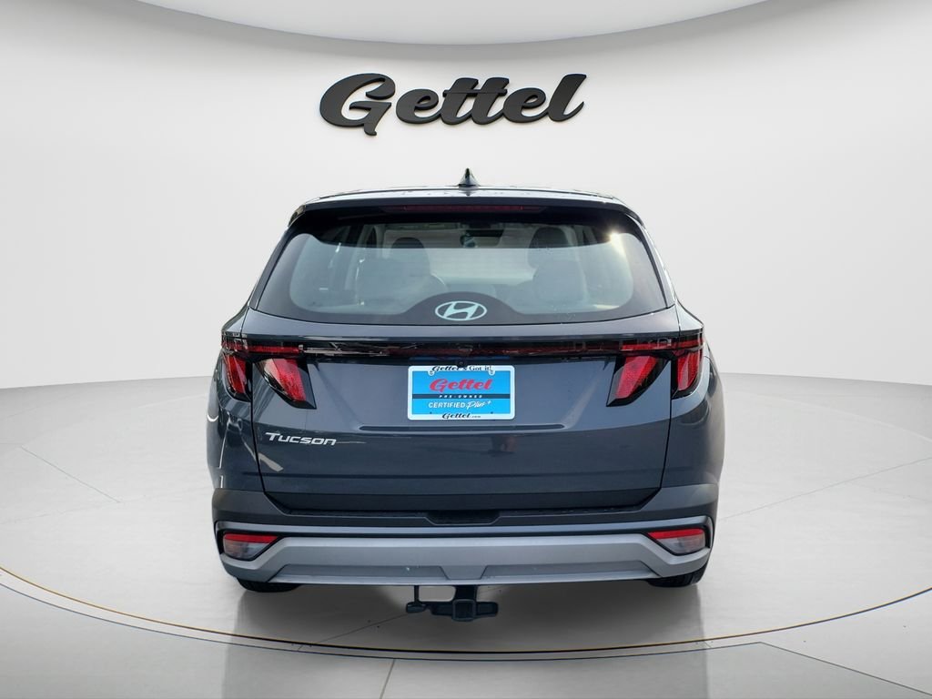 Certified Used 2025 Gray Hyundai SE image 6