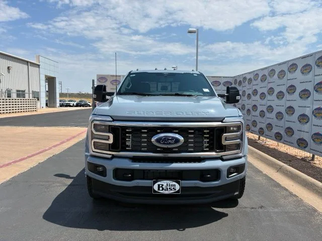 New 2026 Glacier Gray Metallic Tri-Coat Ford Platinum image 3