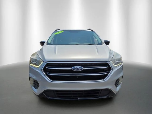 Certified Used 2019 Ingot Silver Ford SE image 8