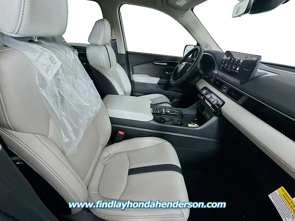New 2026 Sonic Gray Pearl Honda RTL image 19