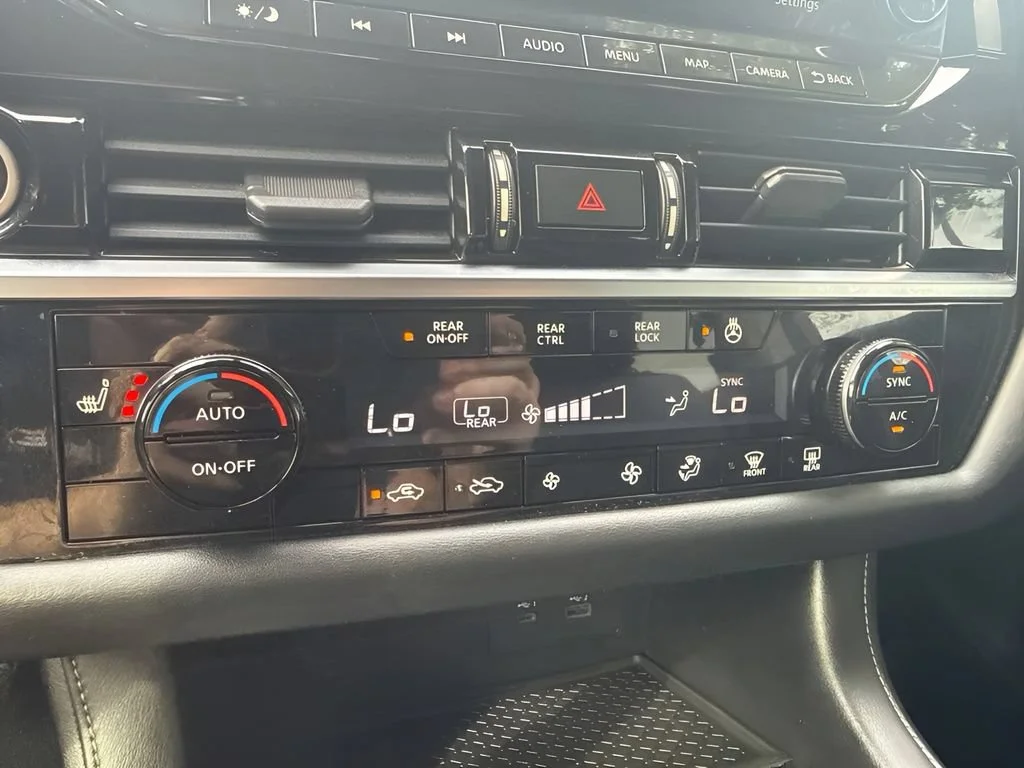 Used 2022  Nissan SL image 20