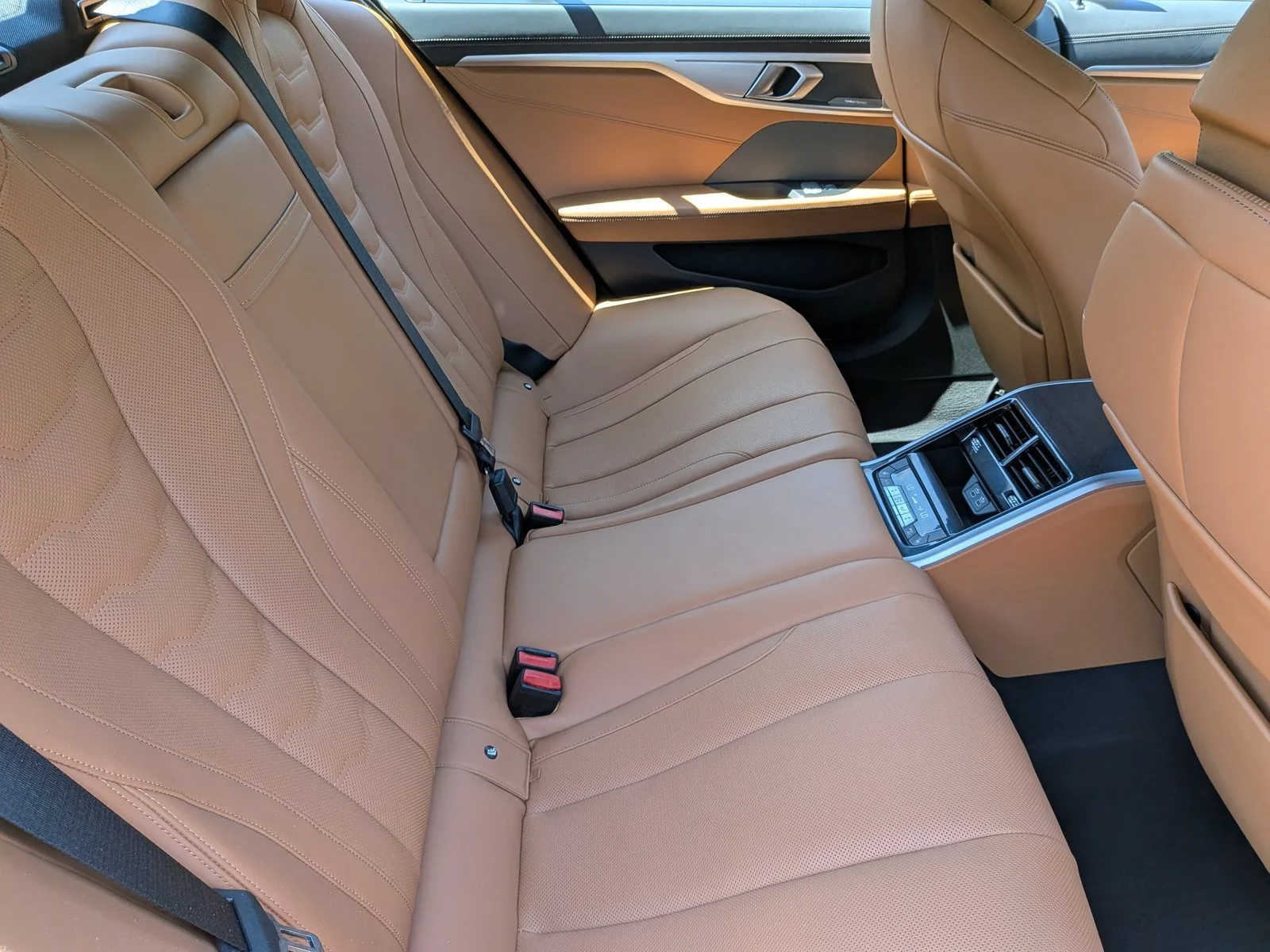 Used 2025 San Remo Green Metallic BMW 840i image 21