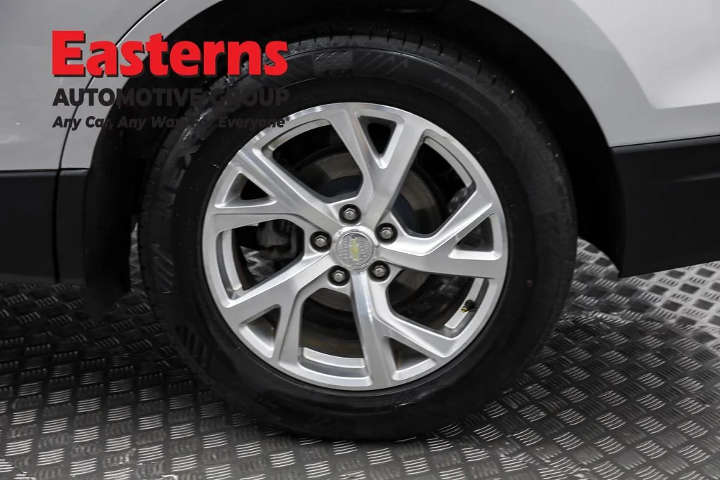 Used 2020 Silver Chevrolet LT image 33