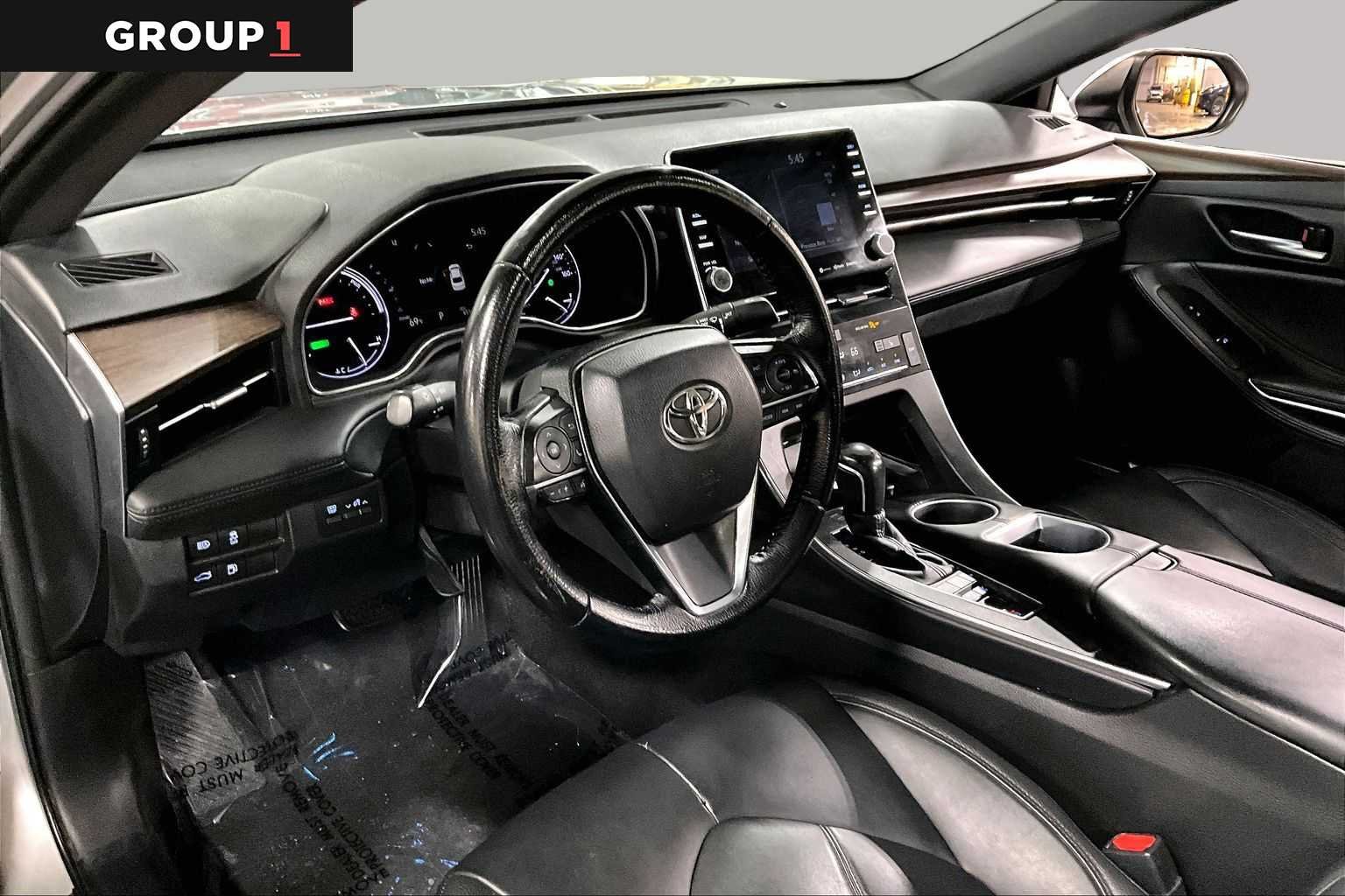 Certified Used 2020 Celestial Silver Metallic Toyota Hybrid XLE image 18