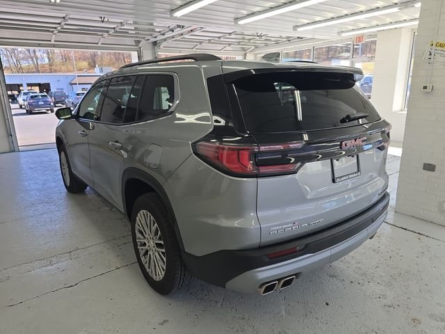 Used 2025 Silver GMC Elevation image 3