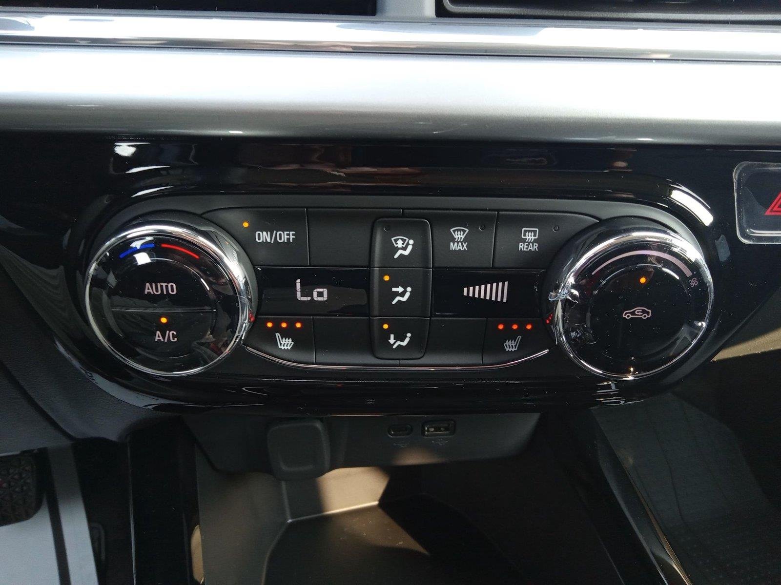 2026 Chevrolet Trax LT - Photo 19