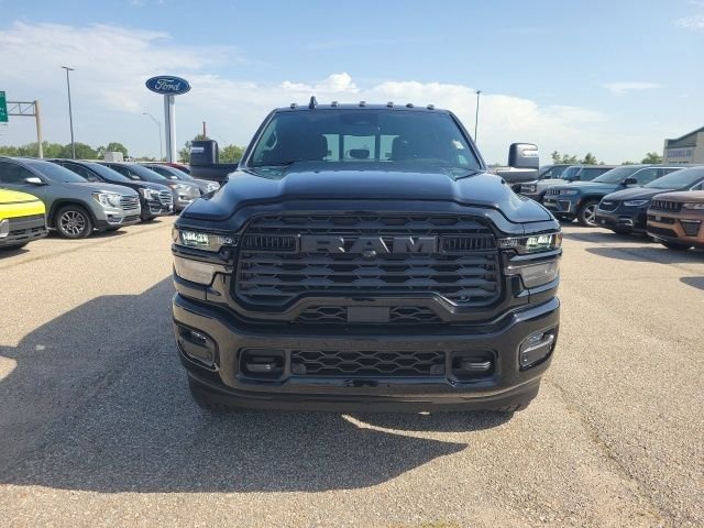New 2026 Diamond Black Crystal Pearl-Coat Exterior Paint RAM Big Horn image 21