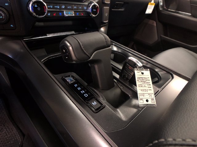New 2026 Star White Metallic Tri-Coat Ford Lariat® image 18