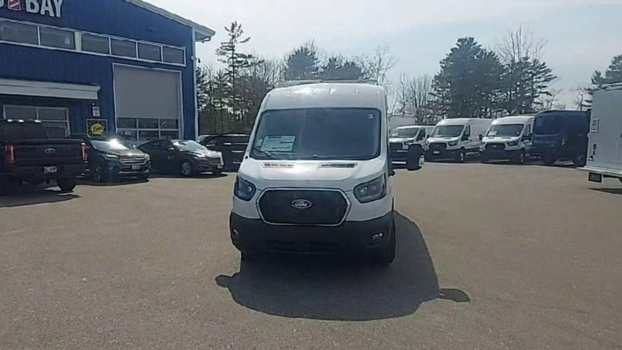New 2026 Oxford White Ford Cargo Van image 16