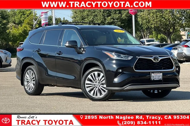 2023 Toyota Highlander Platinum