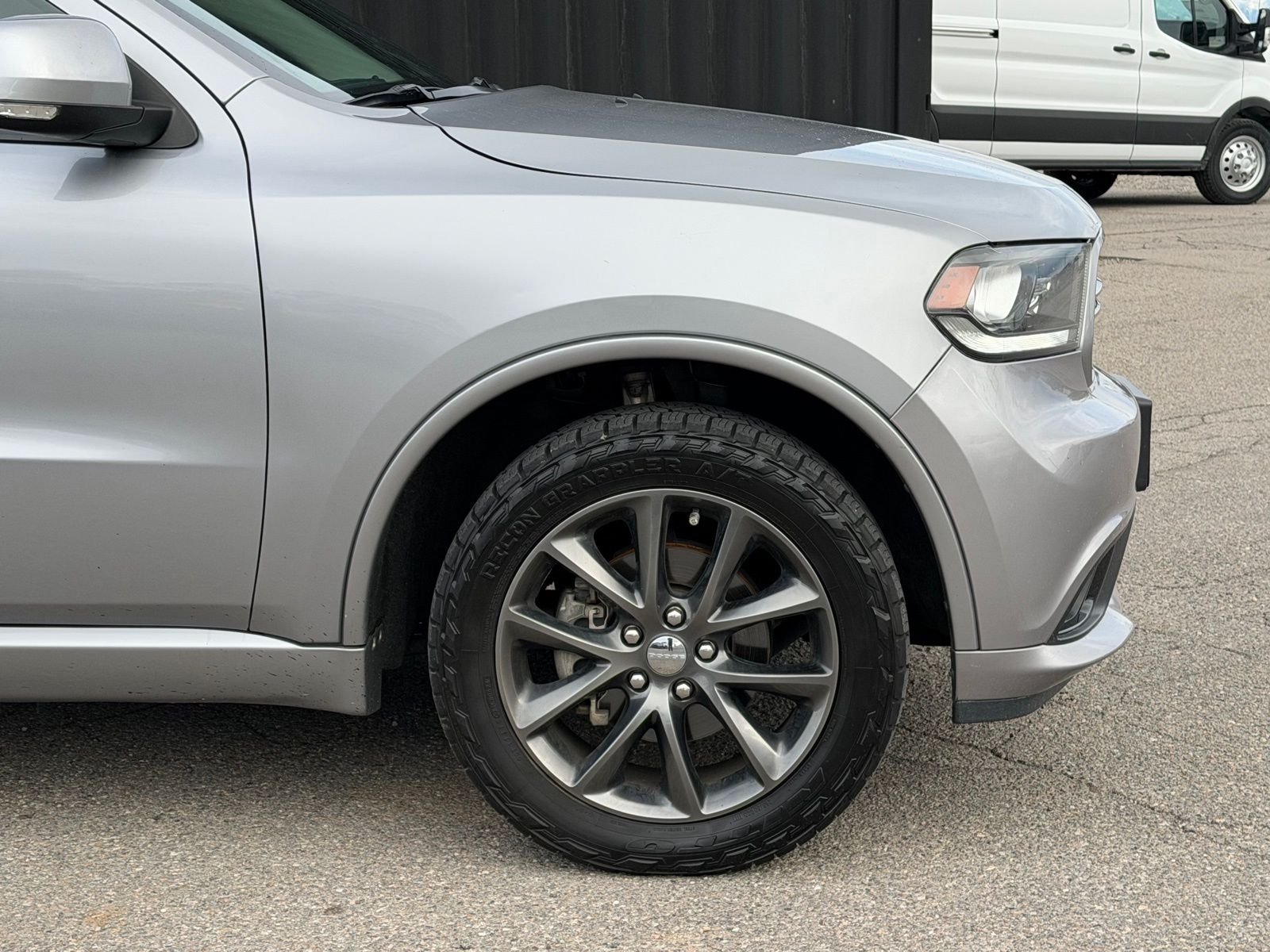 View vehicle photo 4
