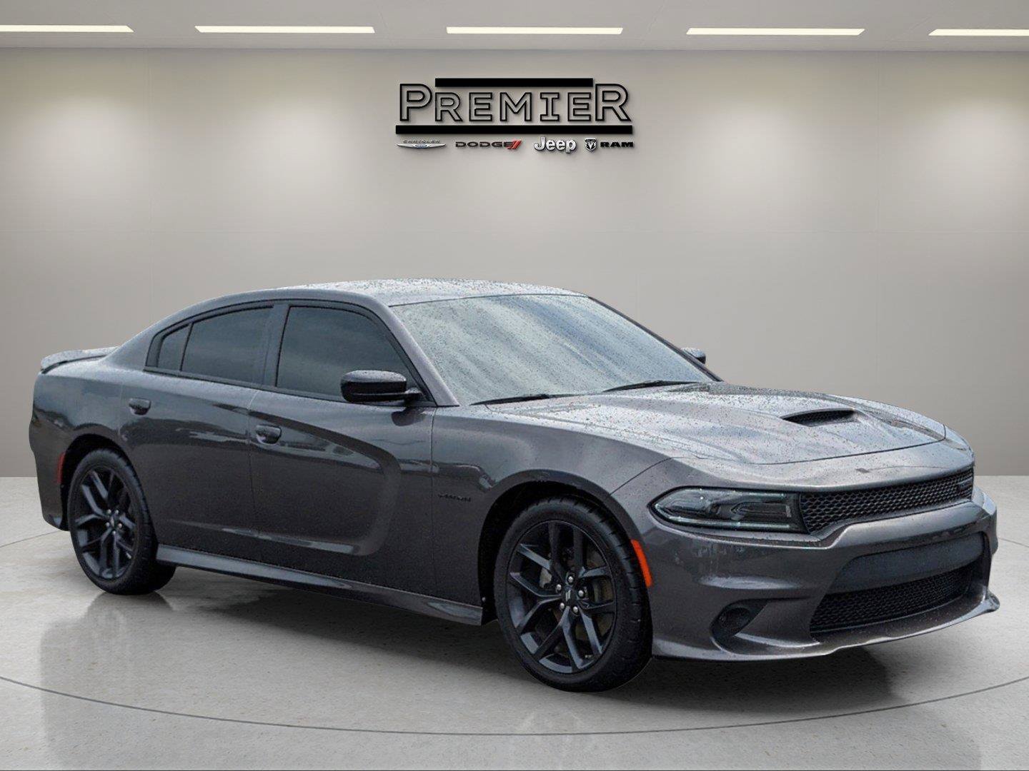 Used 2022 Granite Pearlcoat Dodge R/T image 3
