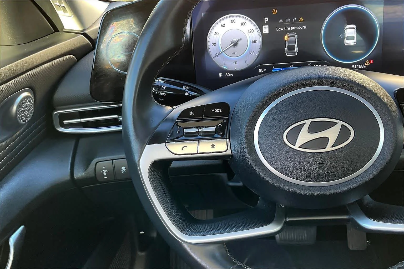 Used 2025 Ultimate Red Hyundai SEL Convenience image 24