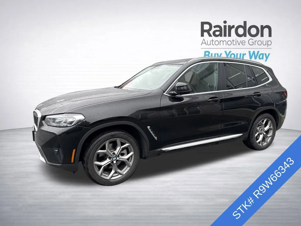 Used 2024 Black BMW xDrive30i image 3