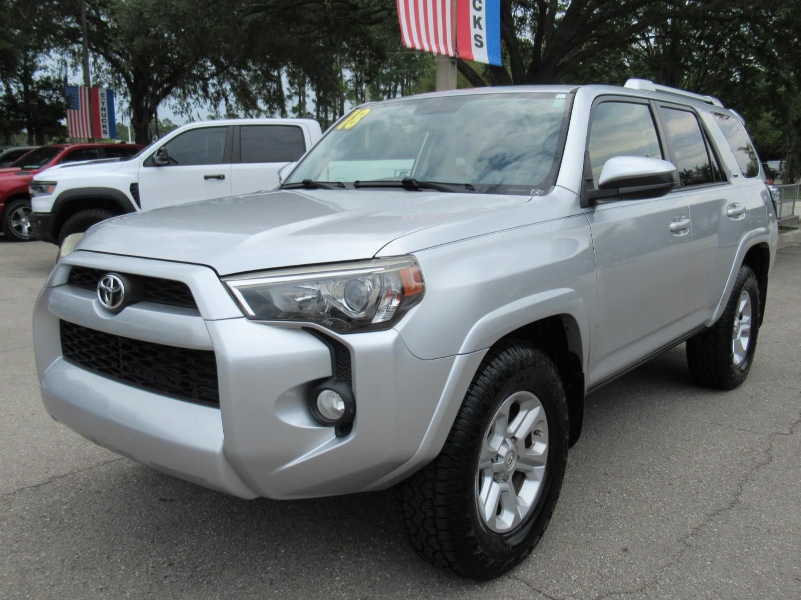 Used 2018 Silver Toyota SR5 image 3