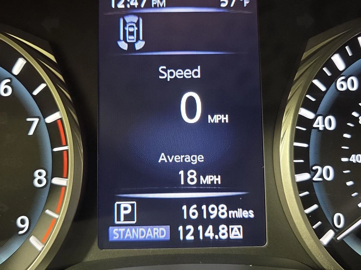 Used 2022 Graphite Shadow INFINITI LUXE image 21