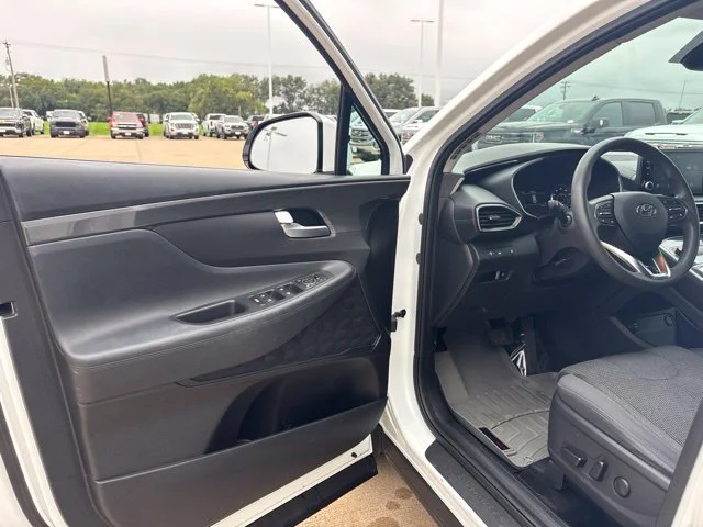 Used 2021 White Hyundai SEL image 9