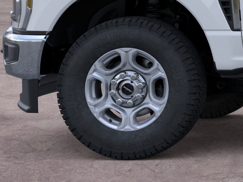 New 2026 Oxford White Ford F-350® XLT image 19