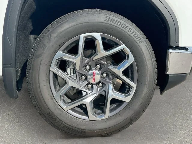 2026 GMC Sierra 1500 SLT - Photo 19