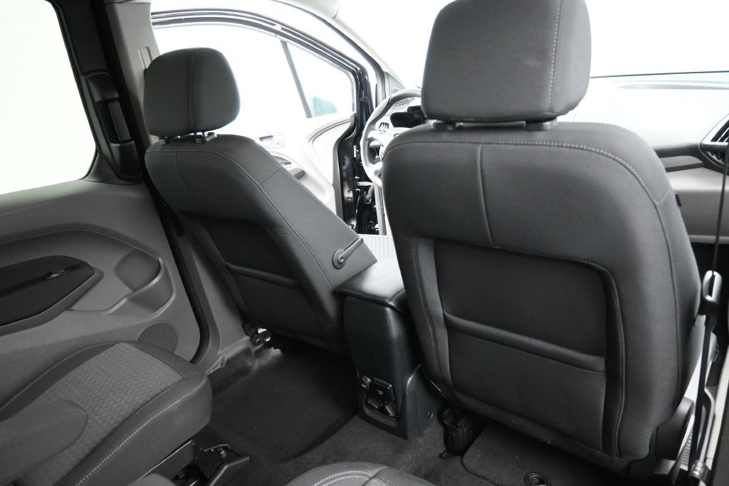 Used 2019 Shadow Black Ford XLT image 24