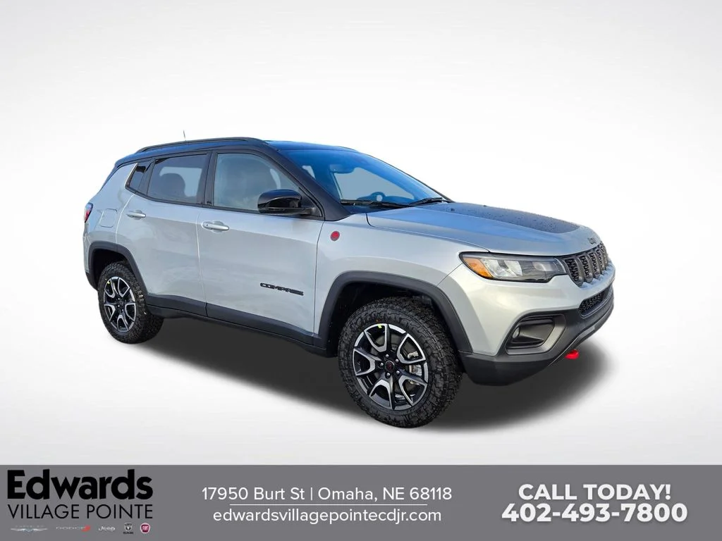 New 2026 Silver Zynith Metallic Clear-Coat Exterior Paint Jeep Trailhawk image 1