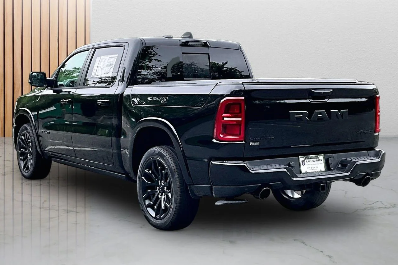 New 2026 Diamond Black Crystal Pearl-Coat Exterior Paint RAM Limited image 6