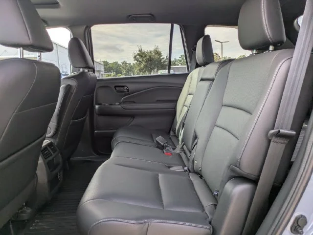 Used 2023 Gray Honda EX-L image 10