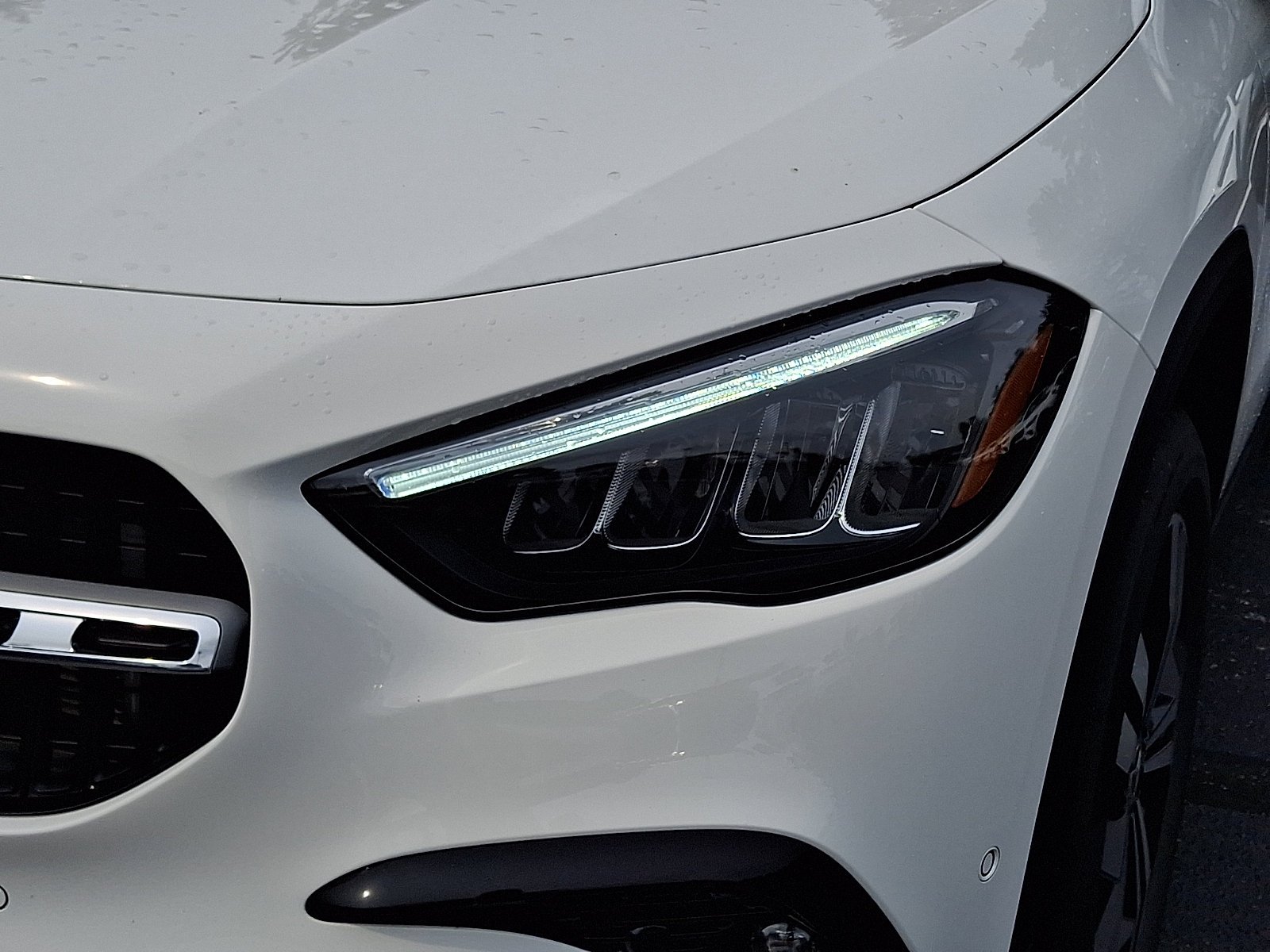 New 2026 Polar White Mercedes-Benz GLA 250 image 30