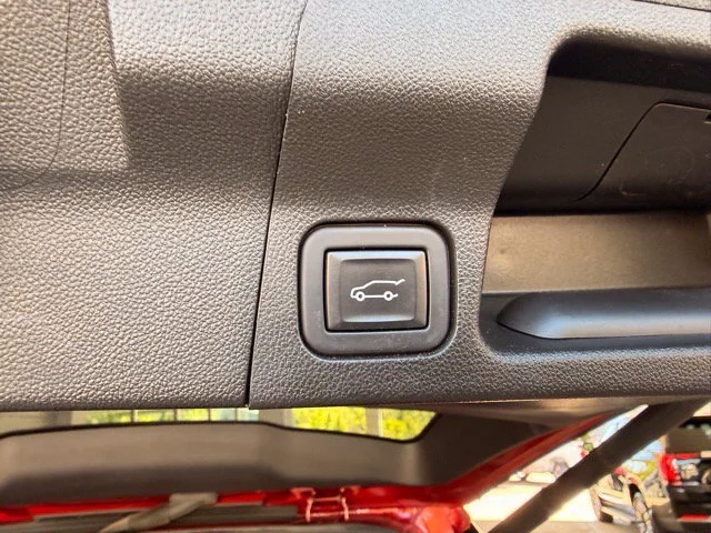 Used 2023 Volcanic Red Tintcoat GMC Denali image 6
