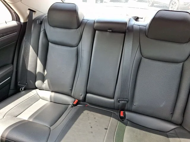 Used 2018 Gray Chrysler Limited image 18