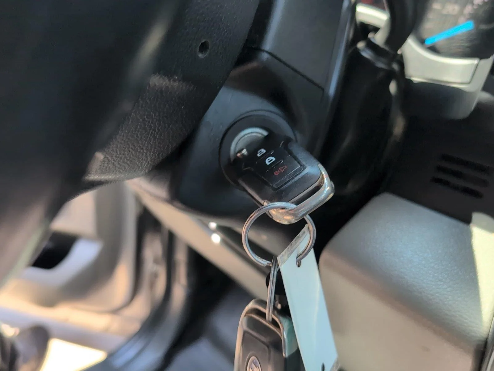 Used 2020 Iconic Silver Ford XLT image 26