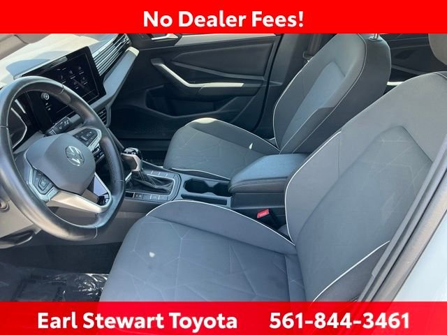 Used 2025 White Volkswagen 1.5T Sport image 17