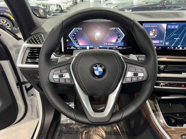 New 2026 Mineral White Metallic BMW xDrive40i image 16