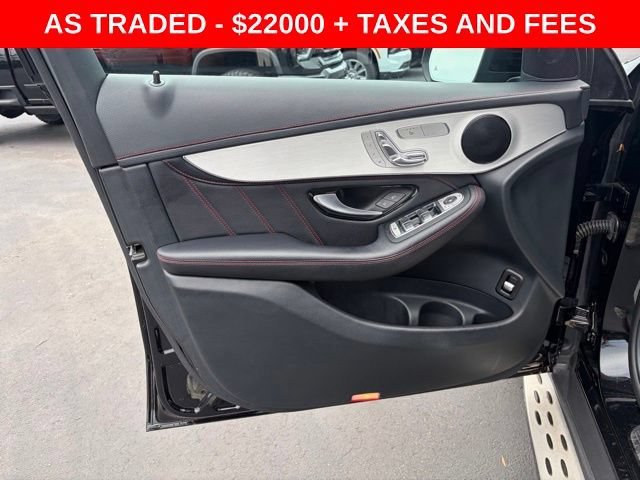Used 2018 Black Mercedes-Benz 4MATIC® image 11