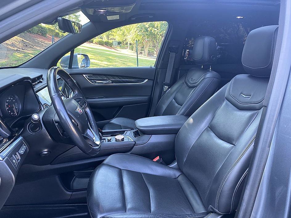 Used 2020 Satin Steel Metallic Cadillac FWD Premium Luxury image 10
