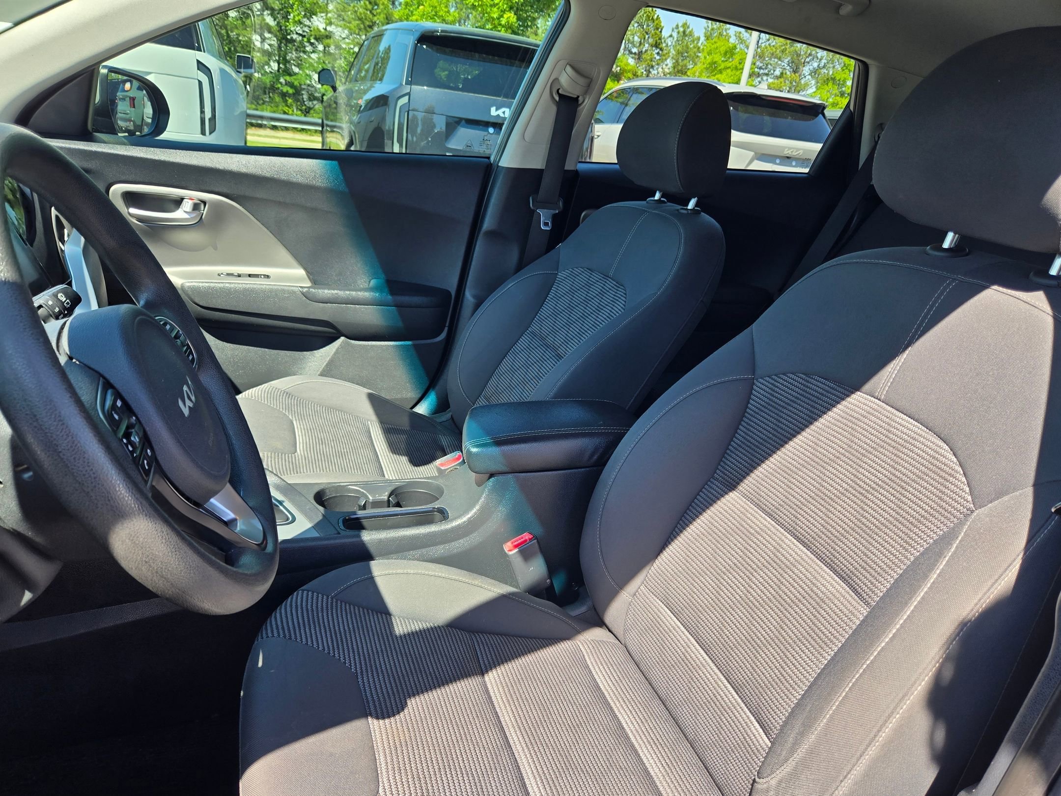 Used 2022 Steel Gray Kia LX image 22