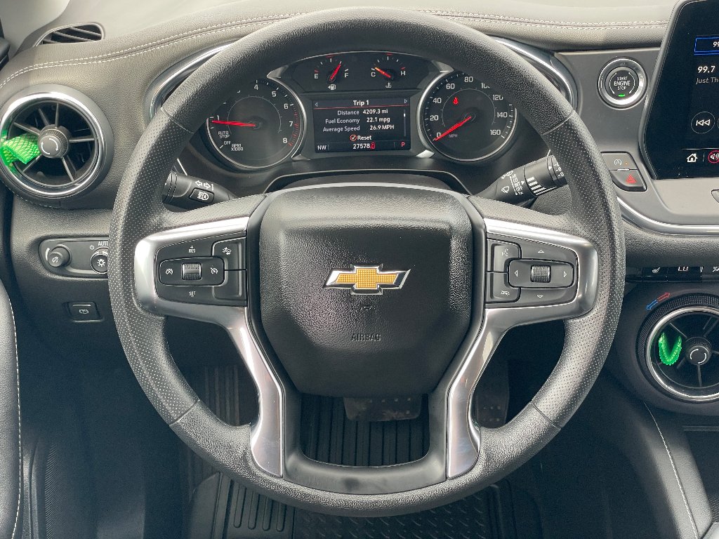 Used 2025 Black Chevrolet LT image 5