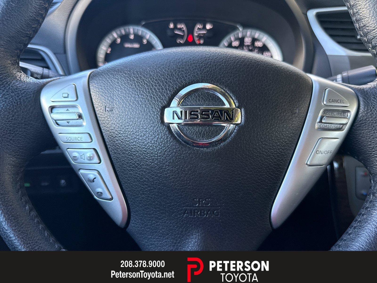 Used 2014 Silver Nissan SL image 22