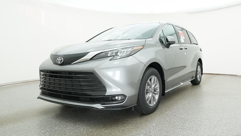New 2026 Heavy Metal Toyota XLE image 19