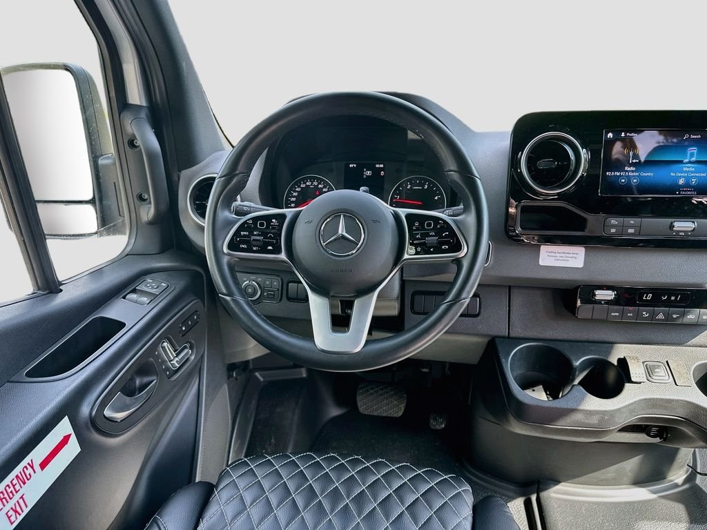 Used 2023  Mercedes-Benz LA West 15 Passenger image 23