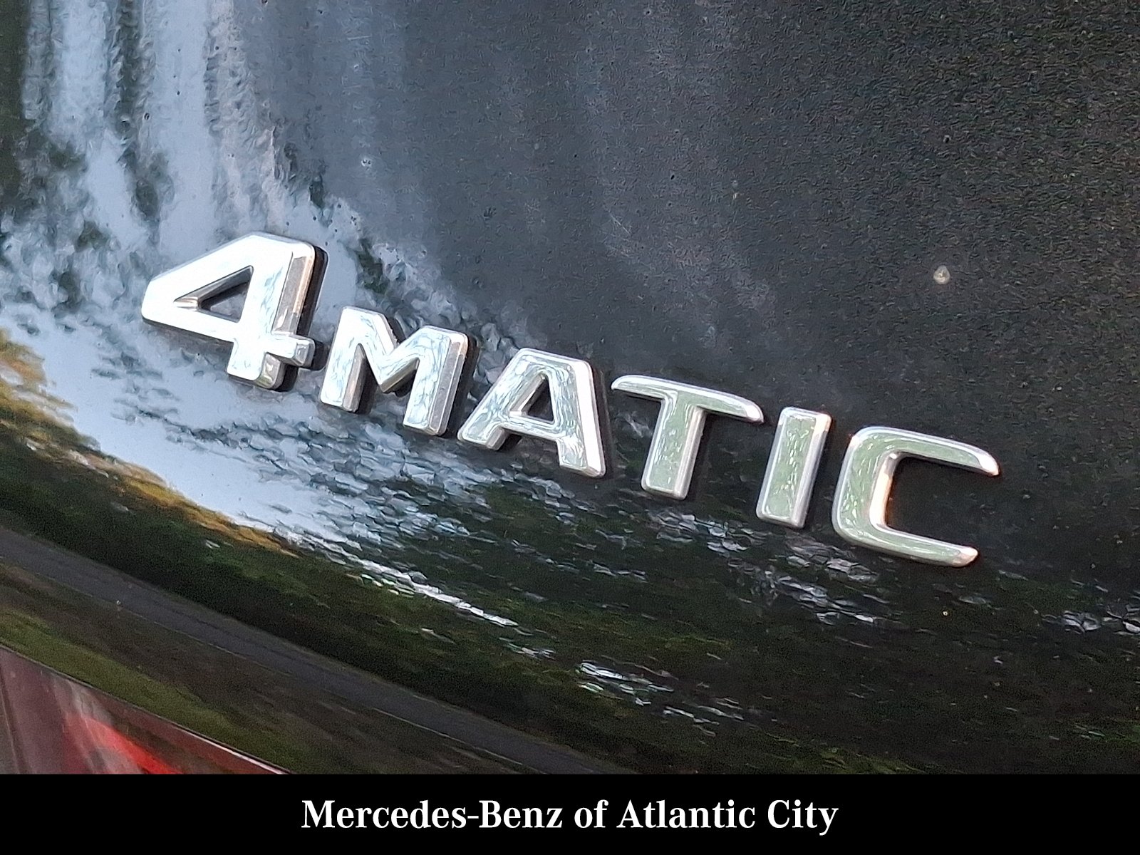 Used 2020 Black Mercedes-Benz 4MATIC® image 4