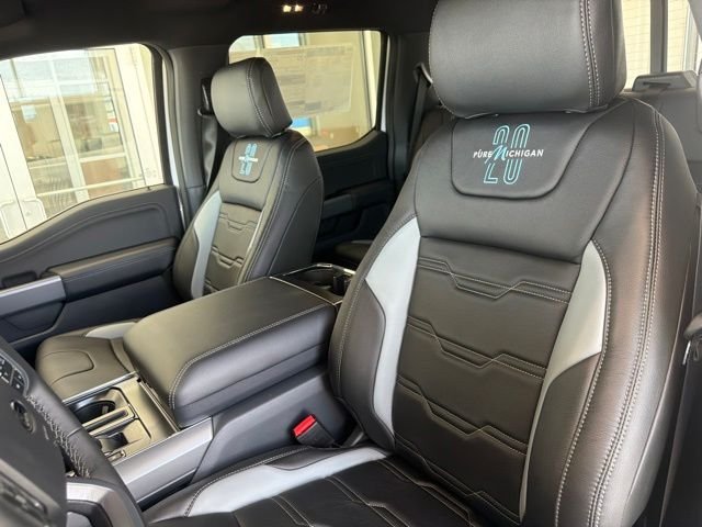 New 2026 Oxford White Ford XLT image 22