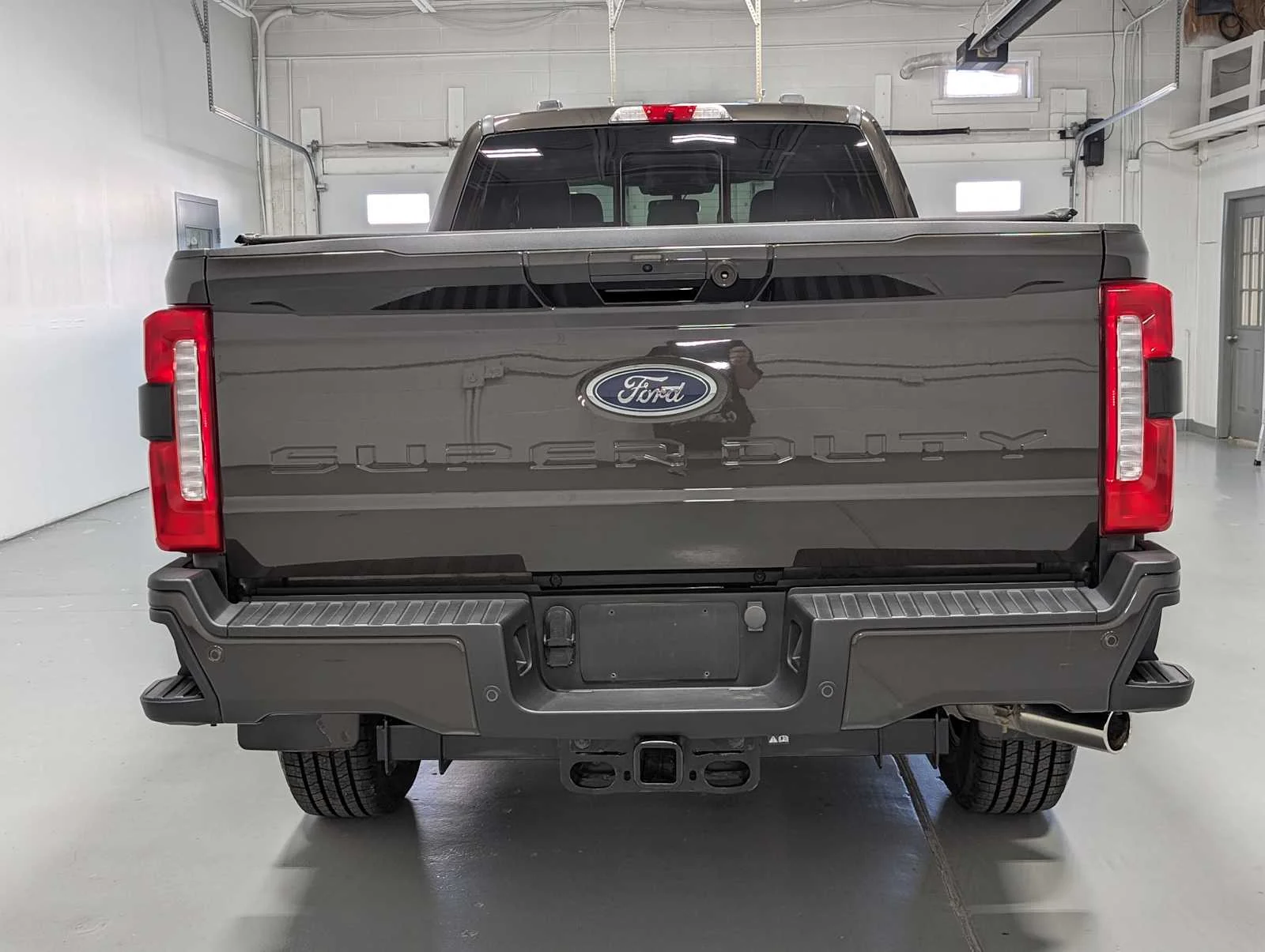 Used 2024 Darkened Bronze Ford XLT image 9