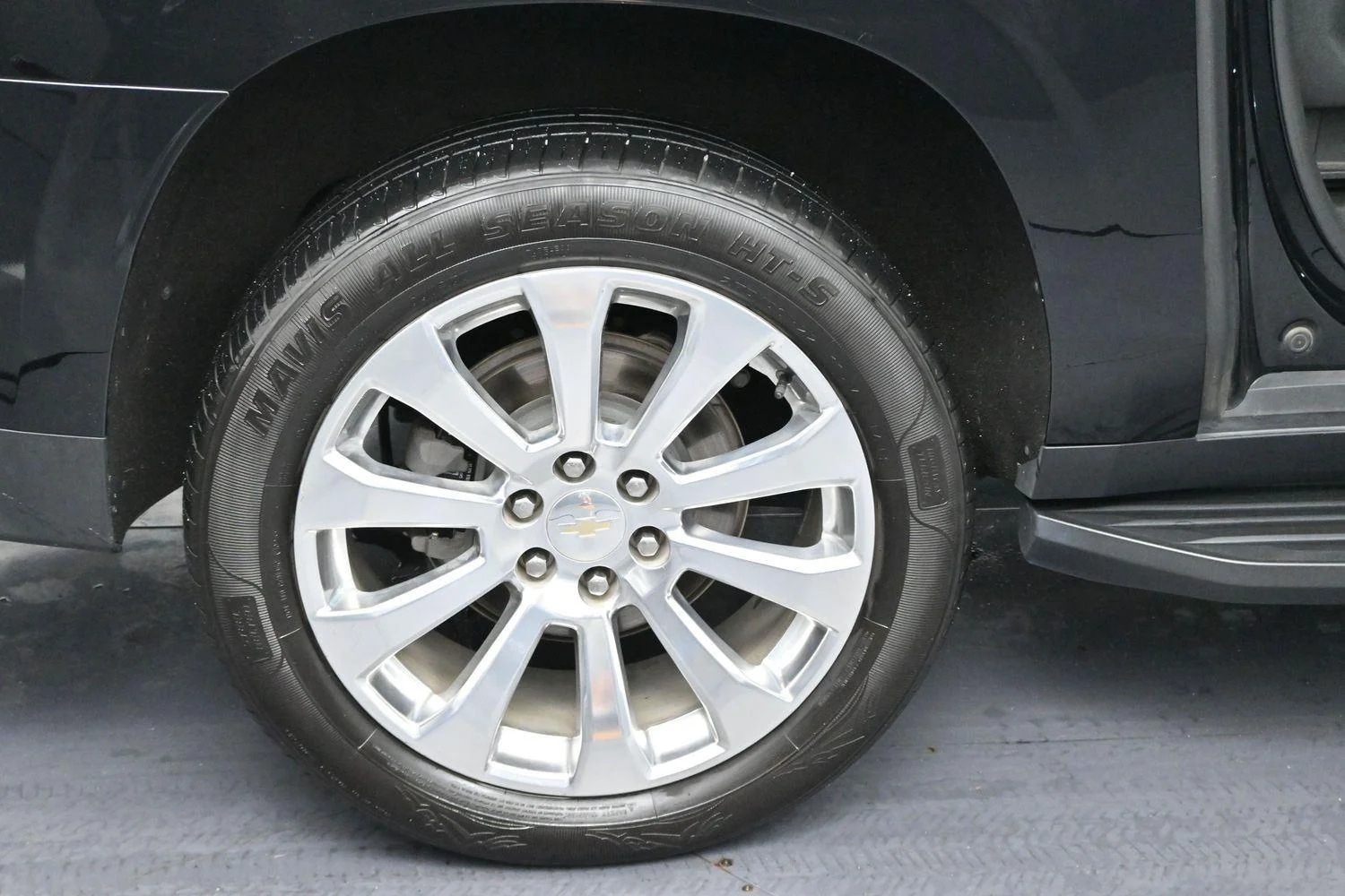 Used 2021 BLACK Chevrolet Premier image 41