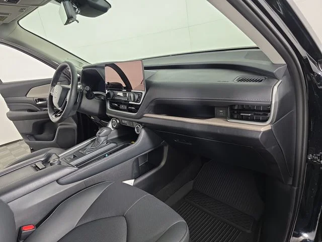 Used 2025 Midnight Black Metallic Toyota Platinum image 21