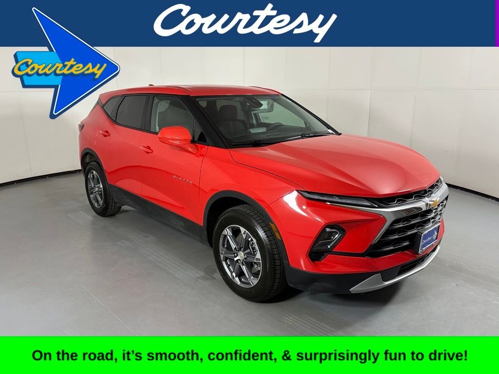 Used 2025 Orange Chevrolet LT image 1