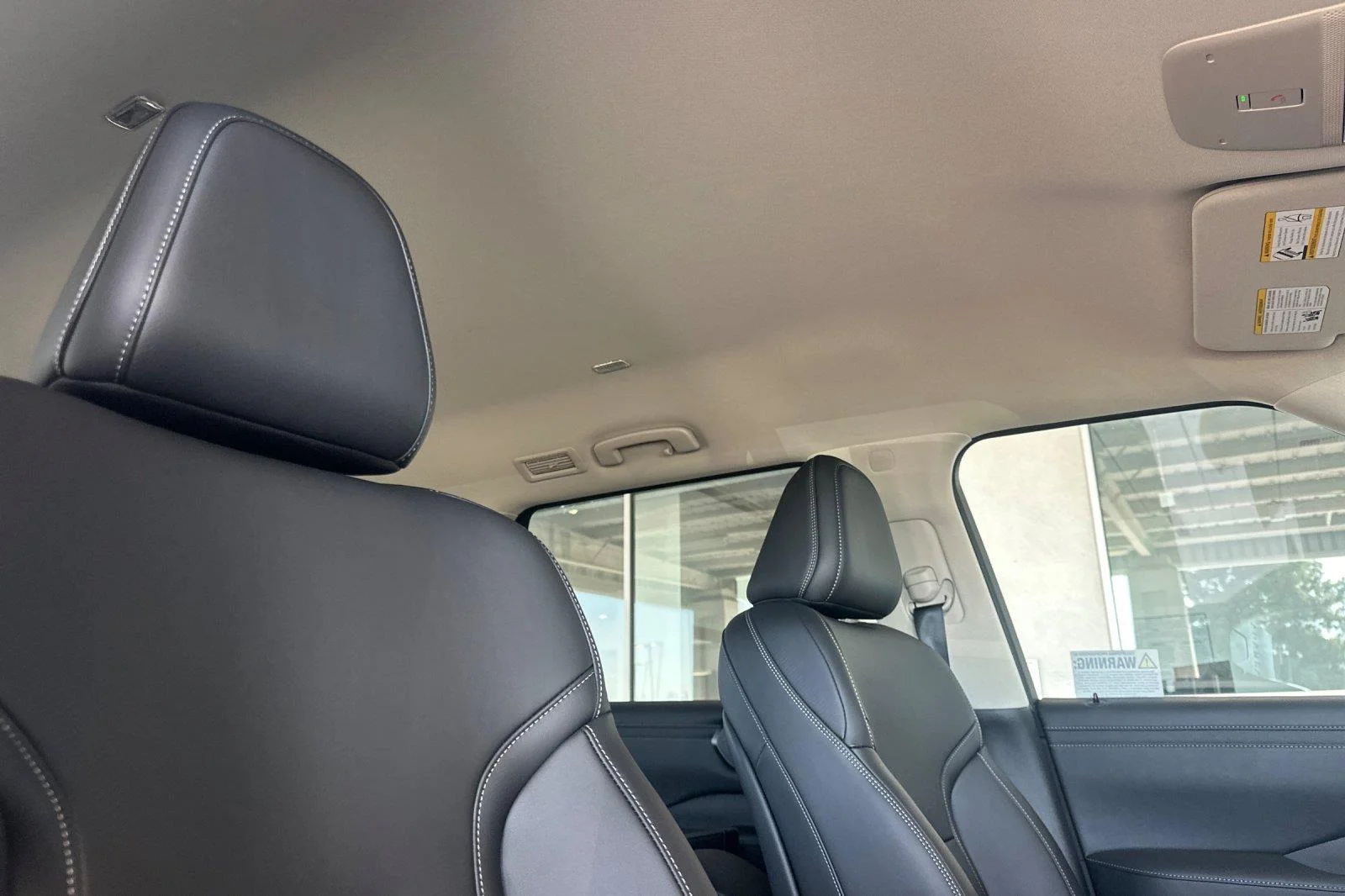 2026 Nissan Armada SV - Photo 17