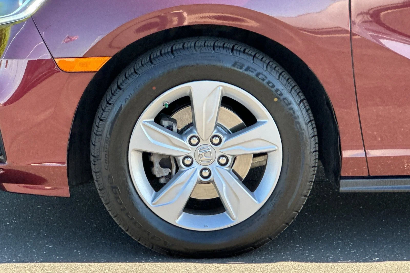 Used 2019 Red Honda EX-L image 26