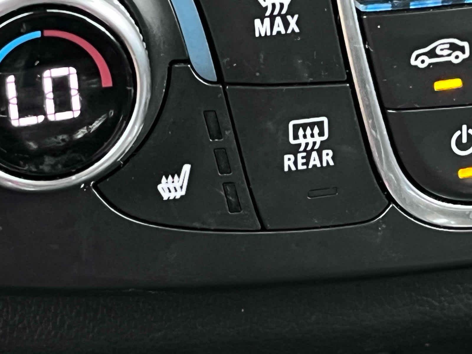 Used 2020 SILVER ICE METALLIC Chevrolet LT Leather image 28