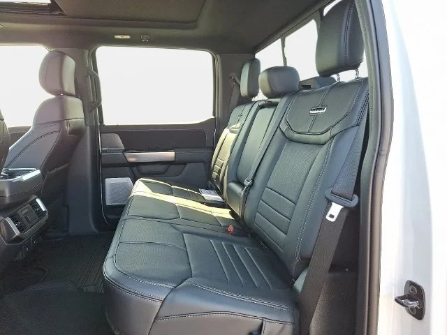 New 2026 Star White Metallic Tri-Coat Ford Platinum image 7